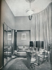 Parte de um camarim boudoir em cetim cinza e metal cromado, por Eugene Printz de P de Unbekannt
