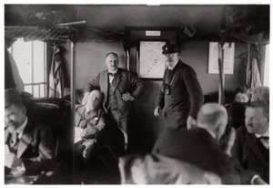 Compartimento de passageiros de um Zeppelin, Lago Constança, Alemanha, c1909-1933 1933 de Unbekannt