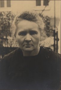 Retrato de Marie Curie 1867-1934 de Unbekannt