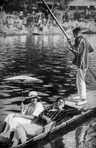 Punting no Tamisa, c1922 de Unbekannt