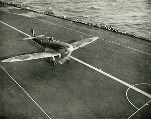 RAF Spitfire no convés de um porta-aviões a caminho de Malta, Segunda Guerra Mundial, 1942 1944. de Unbekannt