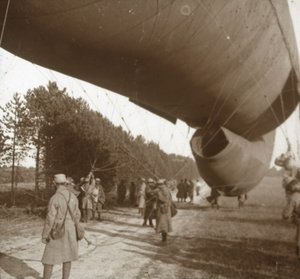 Levantamento de um balão de observação, Somme, norte da França, 1916 de Unbekannt