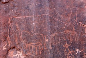 Pinturas rupestres em Inchalt, GHAT, LIBYE de Unbekannt