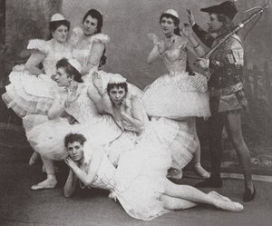 Cena do Lago dos Cisnes, no Teatro Mariinsky. 1895 de Unbekannt