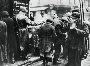 Cozinha de sopa para os necessitados, Les Halles, Paris ocupada pela Alemanha, fevereiro de 1941 de Unbekannt