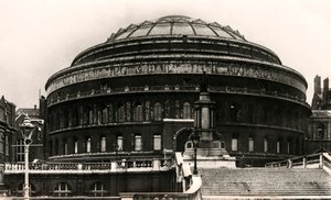 Entrada sul do Royal Albert Hall, Londres, início do século XX de Unbekannt
