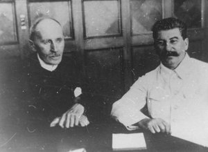 Líder soviético Josef Stalin com o escritor francês Romain Rolland, Moscou, URSS, 28 de junho de 1935 de Unbekannt