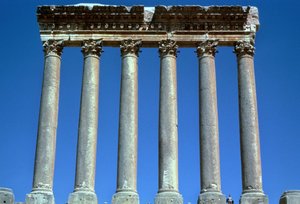 Templo de Zeus Heliopolita, Baalbek, Líbano, 10-249 DC de Unbekannt