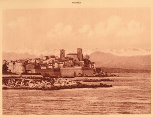 Os Alpes Ridge e Antibes, 1930. de Unbekannt