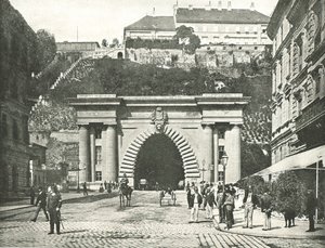 Buda Castle Tunnel, Budapeste, Áustria-Hungria, 1895. de Unbekannt