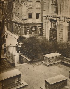The Coopers Arms do cemitério de St. Olaves, Silver Street, c1935. de Unbekannt