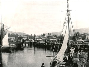 O porto de Hobart, Tasmânia, Austrália, 1895. de Unbekannt