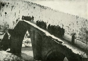 O Estado-Maior do Exército sérvio em sua retirada pela Albânia, 1919. de Unbekannt