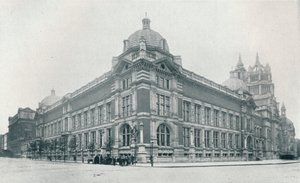 O novo Museu Victoria e Albert foi inaugurado em 26 de junho de 1909, c1909 de Unbekannt