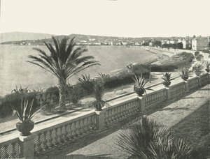 O panorama de La Croisette, Cannes, França, 1895. de Unbekannt