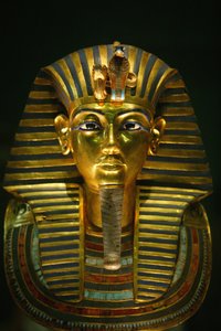 A máscara funerária de Toutankhamon Le Caire Egypt de Unbekannt