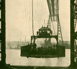 Carro de viagem, Transporter Bridge, Middlesborough, c1930. de Unbekannt