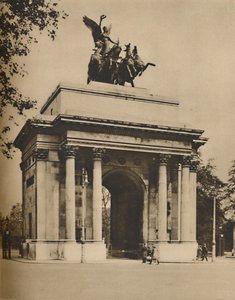 Arco do Triunfo Movido de Hyde Park para Constitution Hill, c1935. de Unbekannt