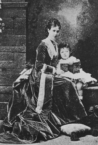 Tsarina Maria Feodorovna da Rússia com Tsarevich Nicholas, c1873 de Unbekannt