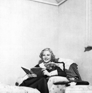Una Merkel, atriz de cinema americana, 1934-1935 de Unbekannt