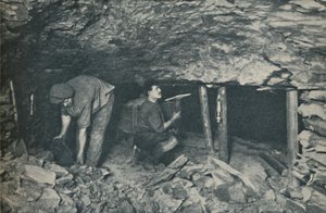 Heróis inconscientes que labutam em perigos enfrentam, c1935 de Unbekannt