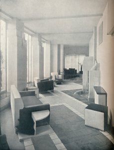 Vista da sala de sol à luz do dia, mostrando as três janelas e colunas, 1930 de Unbekannt