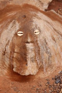 Fetiche Voodoo em Togoville, Togoville, Togo de Unbekannt