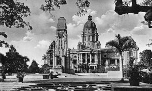 Memorial de guerra e prefeitura, Durban, África do Sul de Unbekannt