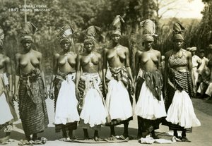 Mulheres dançarinas, Serra Leoa, século XX de Unbekannt