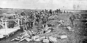 Ponto de evacuação ferido, Vimy, França, Primeira Guerra Mundial, abril de 1917 de Unbekannt