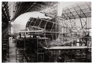 Zeppelin LZ 126 em construção, Friedrichshafen, Alemanha, 1924 1933 de Unbekannt
