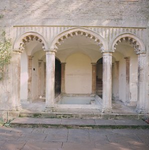 Vista do exterior da casa de banhos, Corsham Court, Wiltshire de Unbekannt Unbekannt