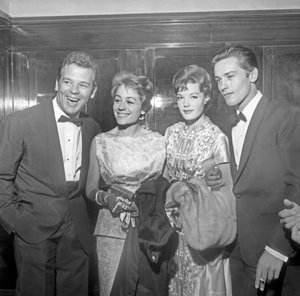 Atores Renato Salvatori, Annie Girardot, Romy Schneider e Alain Delon no 21º Festival de Cinema de Veneza (foto p/b)