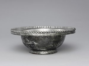Taça com aro frisado, 300-500 de Unbekannt
