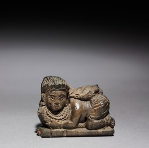 Estatueta de uma mulher agachada, 900-800 aC de Unbekannt