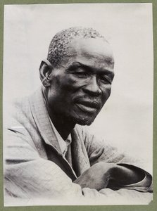 Khama, c.1910 (impressão em prata gelatina) de Unbekannt