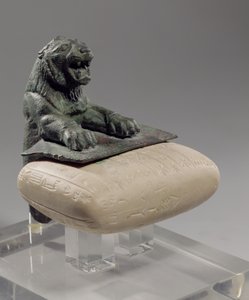 Leão segurando uma pastilha de fundação hurriana, c.2150 BC de Unbekannt