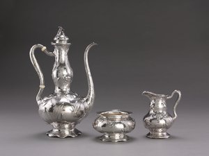 Serviço de café martelado: cafeteira, c.1900-1910 de Unbekannt
