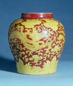 Jarro de balaústre vermelho e amarelo Ming (marca Chia ching) (1522-66) de Unbekannt