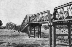 Ponte Ferroviária Nagara Gawa após o terremoto no Japão em 23 de outubro de Unbekannt