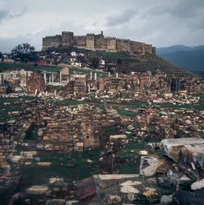 Castelo Otomano de Ayasuluk, Selcuk, Província de Izmir, Turquia de Benjamin Baud