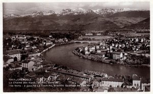 Rhone Alpes, Isere (38), Grenoble: a cadeia dos Alpes, a Isere, a ponte da Ile Verte, à esquerda La Tronche, à direita o distrito da Ile Verte - Cartão postal datado de 1930-1939 de William M. Timlin