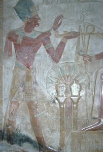 Seti I oferecendo incenso a Horus, Templo de Seti I, Reino Novo Egípcio, XIX dinastia, c.1318 a.C. (relevo policromado) de Unbekannt