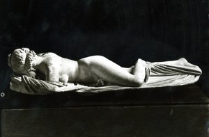 Hermafrodita adormecido (mármore) (foto a p/b) de Unbekannt