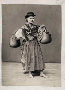 Pequenos meandros: retrato de portador de água, Veneza. Século XIX Imprimir em cartão Dim. 9,3x12 cm de Unbekannt