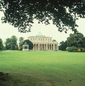 Vista do exterior, construído em 1825-30 (foto) de Unbekannt