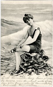 Frauen im Badeanzug, ca. Anfang 1900 (Postkarte) von 