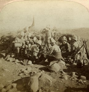 Sinalizadores de Gordon Highland em Signal Hill, Euslin, África do Sul, Boer War, 1899-1902. de Underwood and Underwood