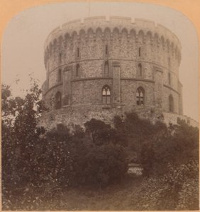 A torre redonda, Windsor, Inglaterra - a prisão do castelo de Eduardo III a Carlos II, 1900. de Underwood and Underwood