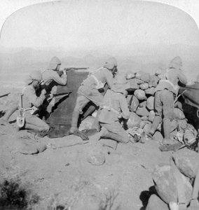 Tropas que defendem o monte da Nova Zelândia, Slingersfontein, África do Sul, 25 de janeiro de 1900. de Underwood and Underwood